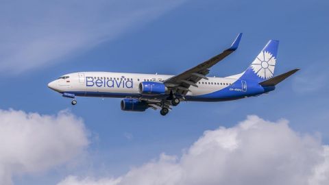 Латвия приостанавливает авиасообщение с Беларусью