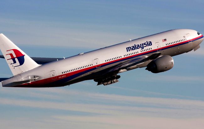 Boeing 777: найден обломок, который мог быть частью пропавшего самолета