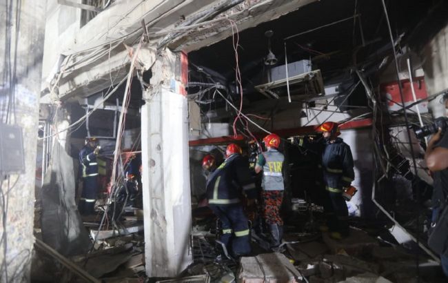 Під час вибуху в столиці Бангладеш постраждали понад 50 осіб, є загиблі