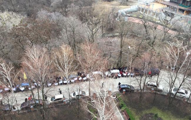 Под "Укргаздобычей" снова проходит митинг против руководства компании