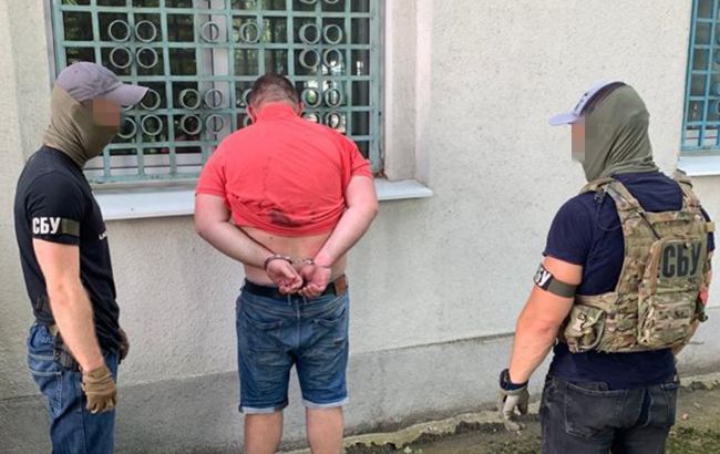 В Ровно задержали "наркобарона" за сбыт контрабандного кокаина