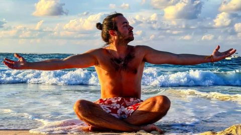 SALNYK выпустил не совсем привычную летнюю песню