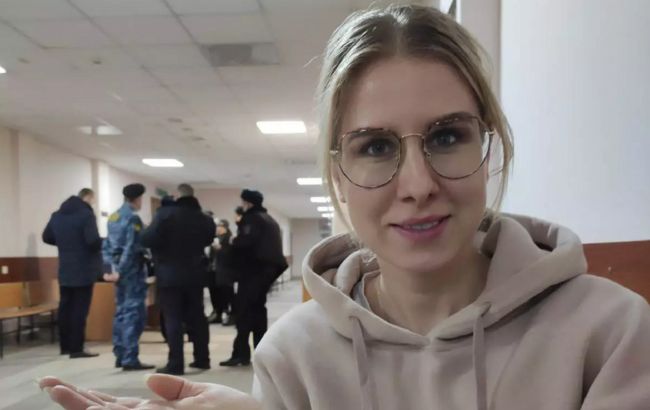 Соратниця Навального Соболь покинула Росію після вироку суду