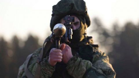 На Донбассе около двух тысяч абонентов оказались без света из-за обстрела боевиков