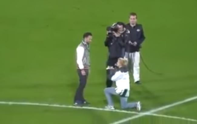 Романтика на футболе закончилась побегом жениха