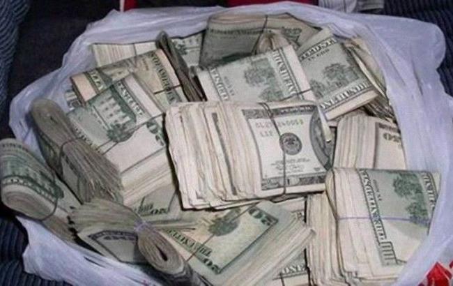 Звичайне диво: грабіжник повернув жінці сумку з $38 тисячами