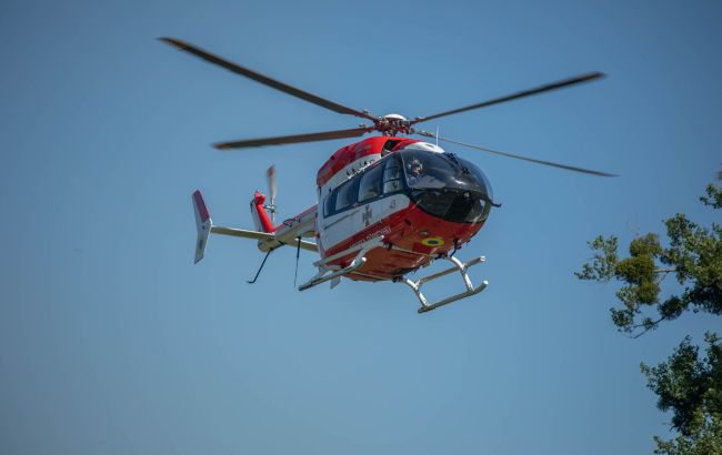 У Фастові вагітну жінку рятували вертольотом прямо зі стадіону