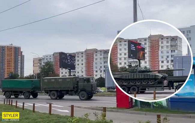 У Києва помітили колону військової техніки: їхали танки та вантажівки (відео)