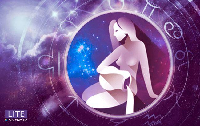 Гороскоп для Водолея на октябрь: астролог предупредила о проблемах и финансовых потерях