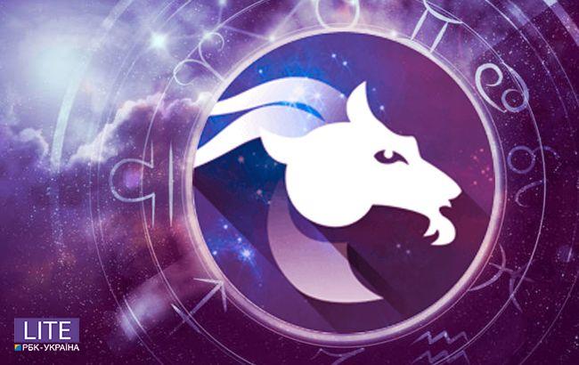 Гороскоп для Козерога на октябрь: какие перемены в финансах и любви принесет вам осень