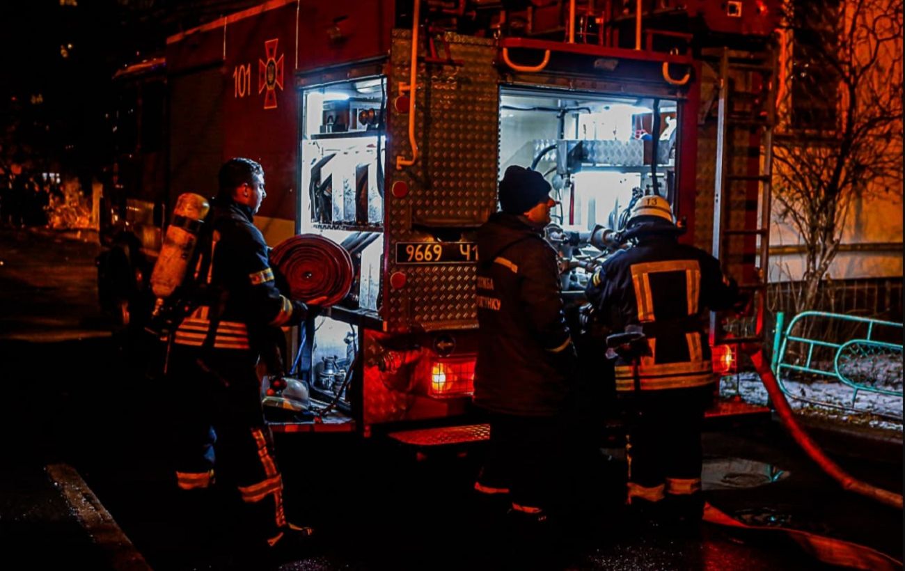 В Киеве горели две квартиры, есть погибший