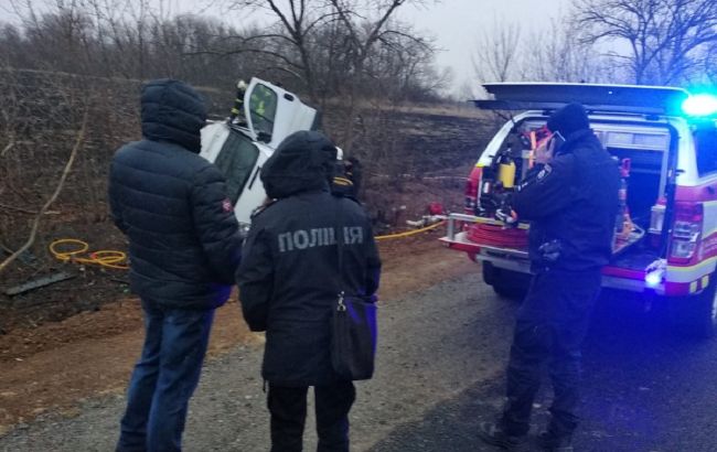Под Луганском произошло ДТП с участием маршрутки: есть жертва и 7 пострадавших