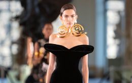 Неделя высокой моды в Париже: как прошли показы Schiaparelli, Dior и других домов