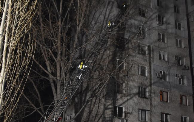 В Одесі горіла багатоповерхівка: евакуювали 40 людей, десять з яких - діти