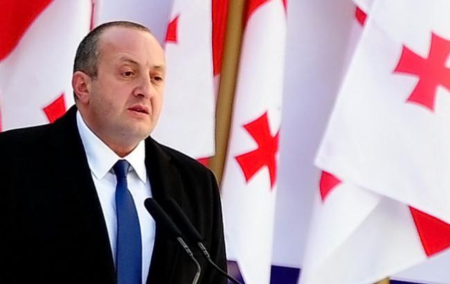 Президент Грузии заявил об угрозе российской "ползучей оккупации"