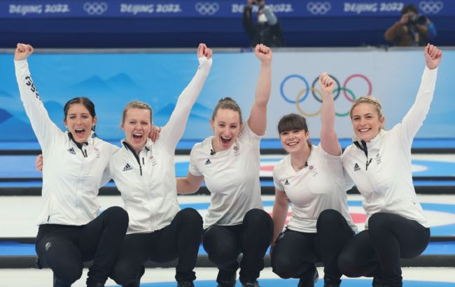 Жіноча збірна Британії з керлінгу взяла "золото" на Олімпіаді-2022