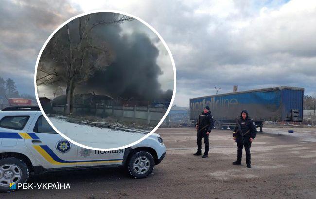 Российские оккупанты ударили по складу бытовой химии под Киевом