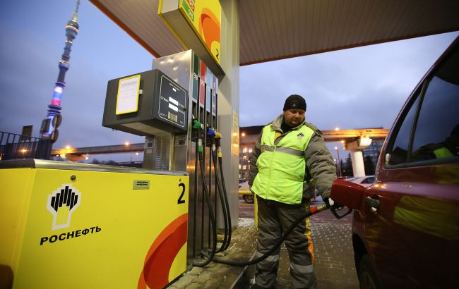 Кто отказался от российской нефти и что будет с ценами на бензин в Украине