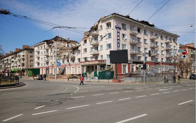 Продукти і будматеріали: до Чернігова надійшла велика партія допомоги