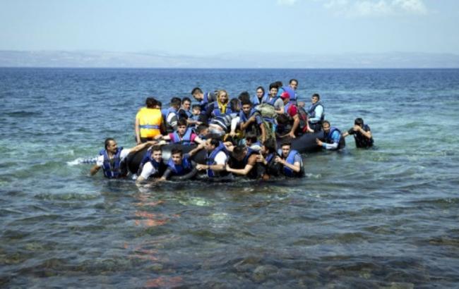 Турецкая береговая охрана атаковала лодку с мигрантами