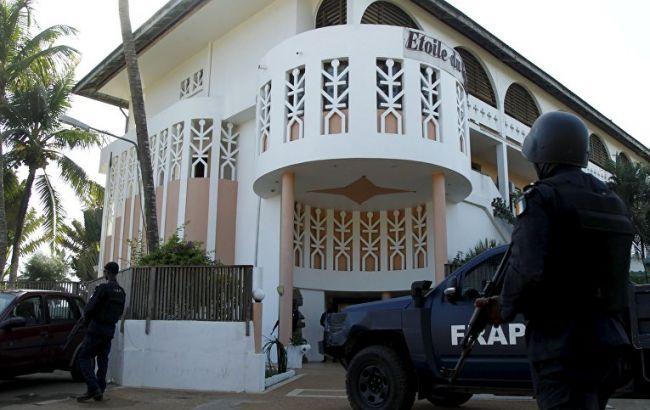 В результате теракта в отелях Кот-д'Ивуара пострадали около 34 человек