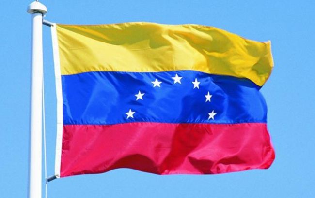 Венесуела на 60 днів продовжує надзвичайний стан в економіці