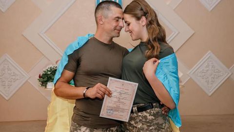 Любовь спасет мир: сколько пар женилось в День защитников и защитниц