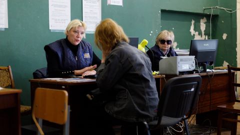 Некоторые украинцы могут получить денежную помощь: кто именно и как это сделать