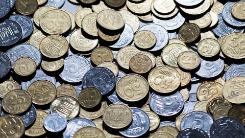 Рідкісну монету з гербом України продають за шалені гроші: ось як вона виглядає (фото)