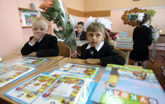 В школах Киева учеников будут оценивать иначе из-за блекаутов: что изменилось