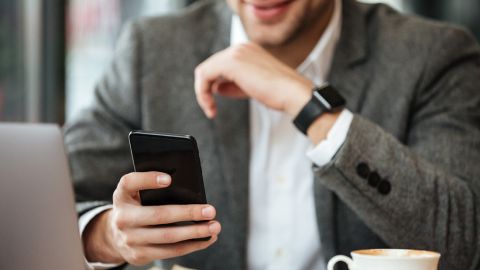 Як захистися від шкідливого випромінювання смартфона: правила безпеки