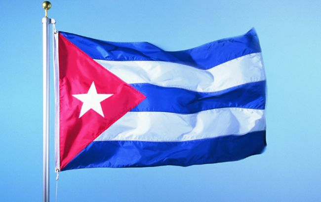 Куба може скасувати 10-відсотковий податок на обмін доларів
