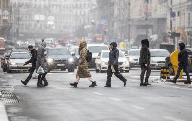 В Украину идет мартовский снег и мороз: когда ждать непогоду