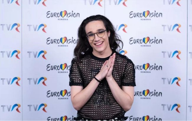 Євробачення 2023: представник Румунії вигукнув антивоєнний заклик просто під час свого виступу (відео)