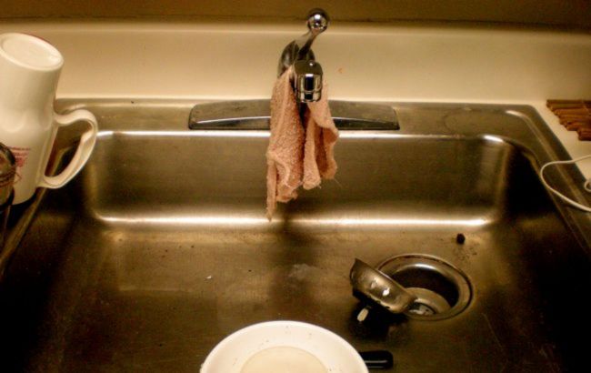 Ці 3 способи допоможуть легко прочистити забиту раковину. А ще заощадять вам гроші та час