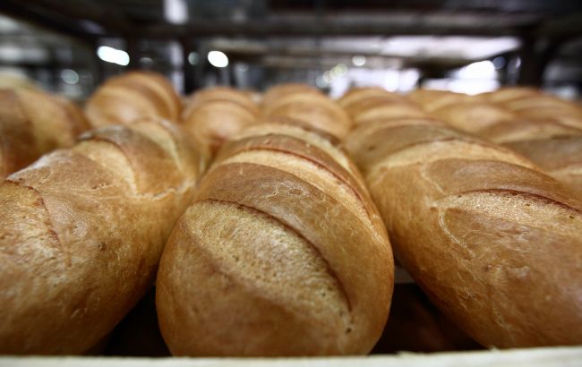 Не будет портиться и плесневеть. Назван лучший способ хранения хлеба в жару