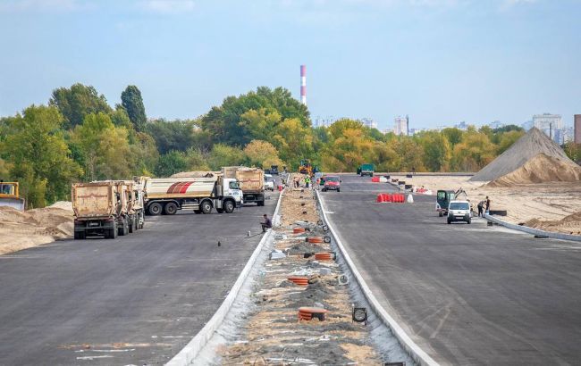 В Киеве строят Большую кольцевую дорогу: что уже успели сделать (фото)