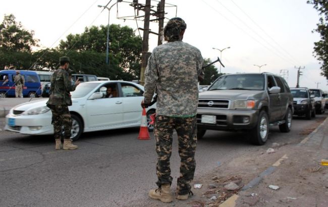 В результате трех взрывов в Йемене погибли 22 человека