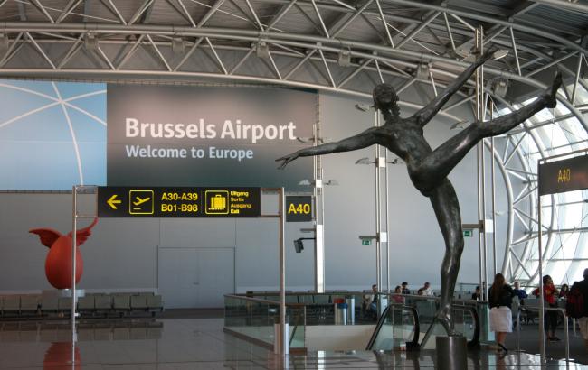 Аэропорт Брюсселя не возобновит полеты до вечера 1 апреля