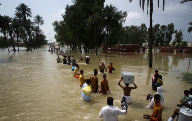 Число жертв наводнений в Пакистане возросло до 70 человек