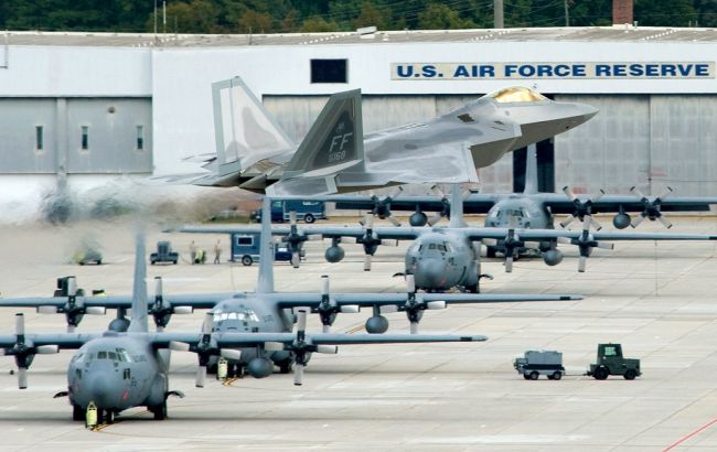 США и Япония перенесут военную базу на Окинаве