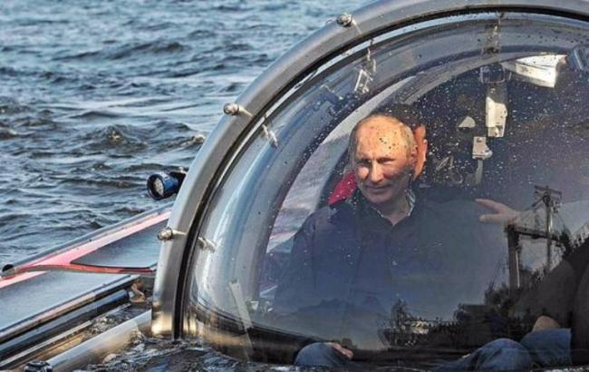 Путін з Медведєвим погрузяться сьогодні на дно моря в Криму