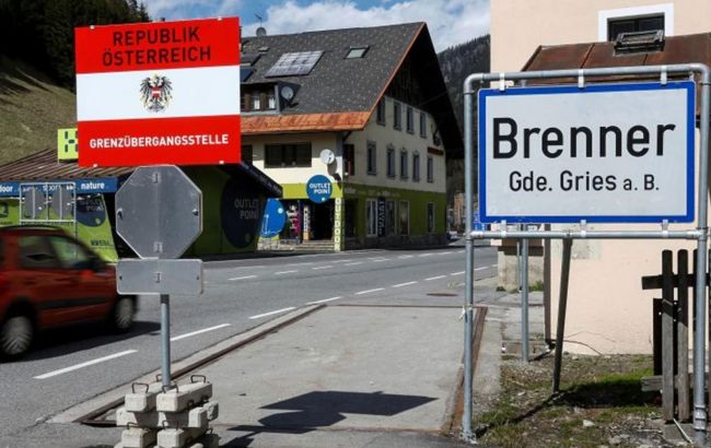 Австрія будує стіну, щоб відгородитися від біженців