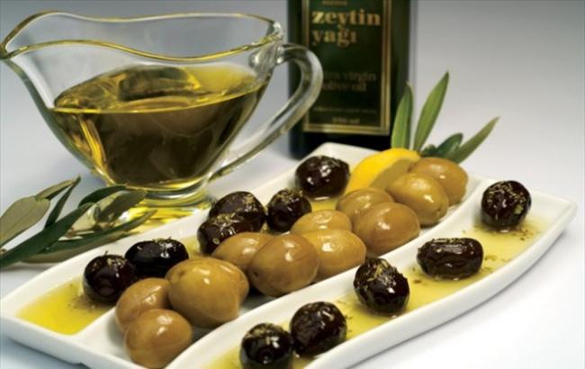 Рынки Крыма тайком продают санкционные турецкие продукты