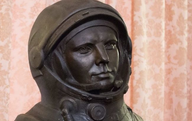 Музею авиации и космонавтики в Вашингтоне подарили бронзовый бюст Гагарина