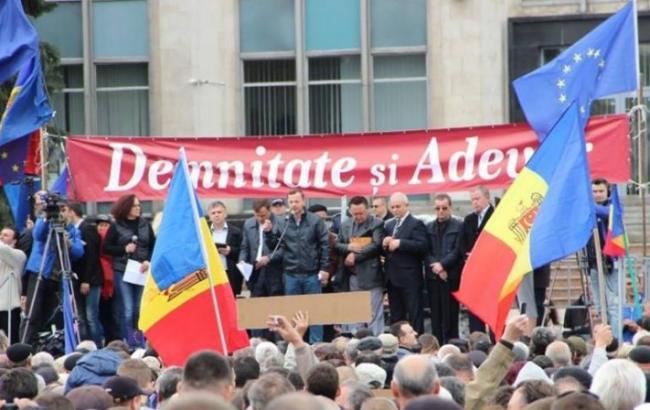 В результаті зіткнень на мітингу в Молдові постраждали 14 осіб