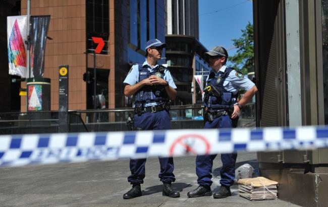 В Сиднее неизвестный открыл стрельбу у торгового центра, есть жертвы