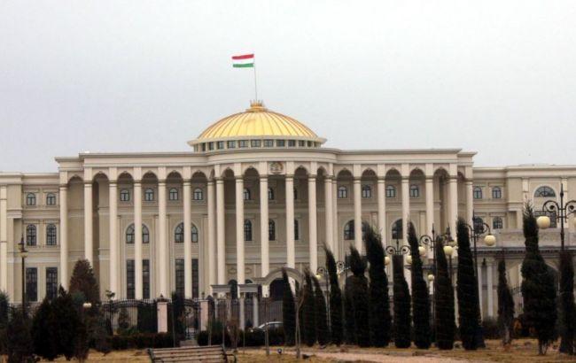 В Таджикистане опровергают запрещение русских фамилий