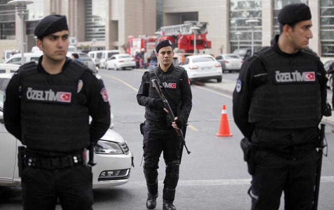 У Туреччині стався вибух у будівлі поліції, є жертви
