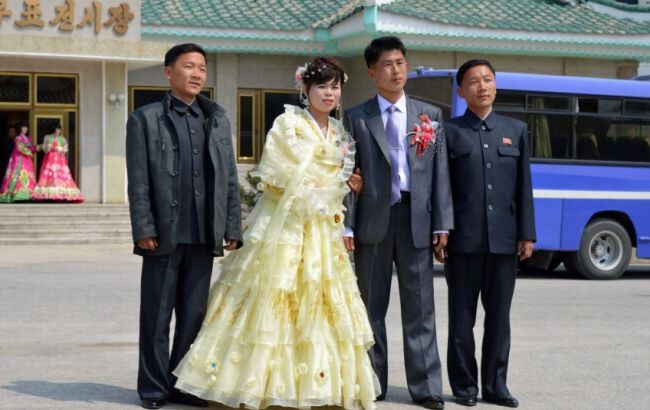 У КНДР на час з'їзду Трудової партії Кореї заборонили весілля і похорон